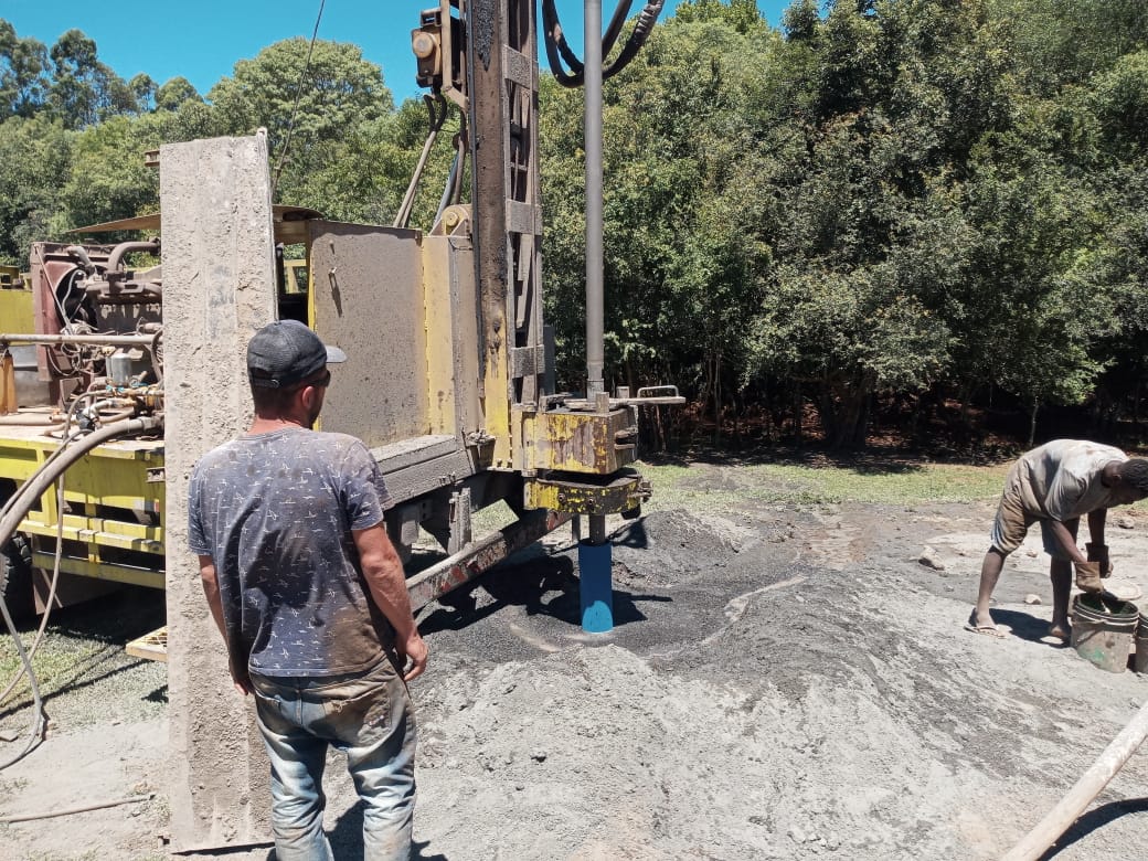 NOVO POÇO ARTESIANO PARA A CAIXA CENTRAL DA CIDADE